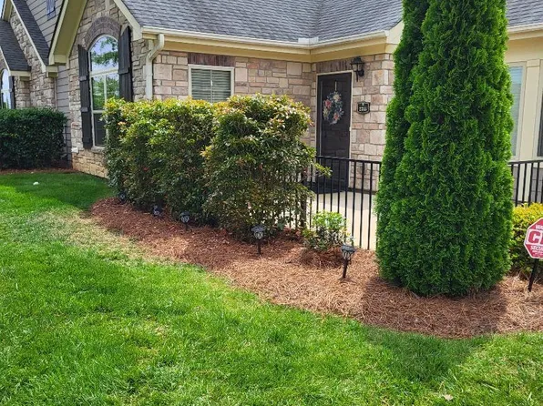 2355 Villa Oaks Ct, Gastonia, NC 28054