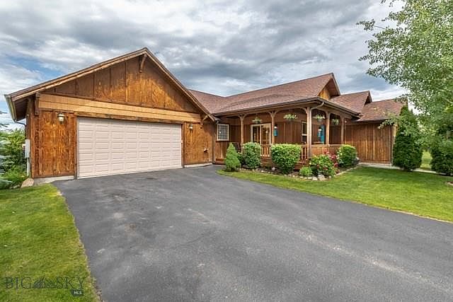 1st image of 295 Red Barn Dr