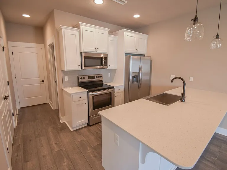 644 N Malbec Rd — Photo 8