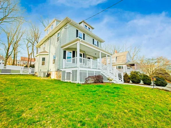 23 Doncaster St, Roslindale, MA 02131