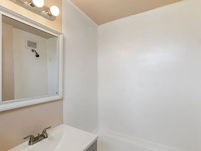 3902 Erdman Ave #1 — Photo 13
