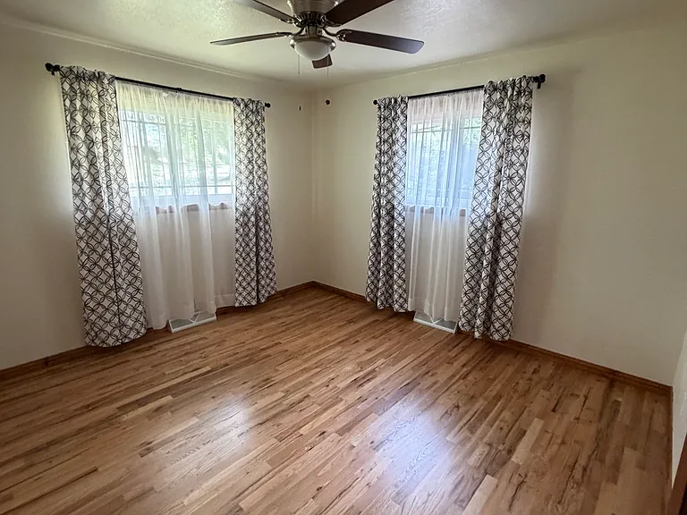 1428 Bellaire Dr — Photo 15