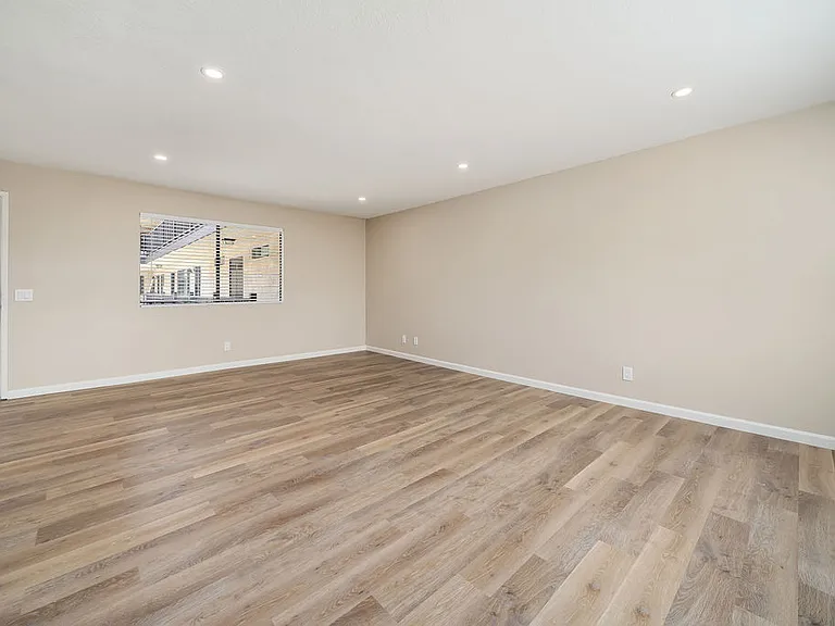 241 Ocean View Ave #O — Photo 10