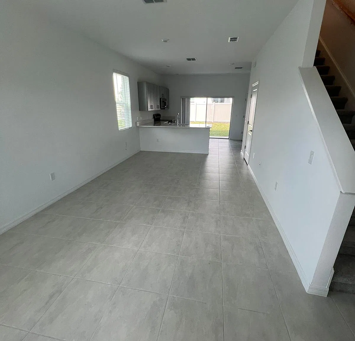 2 bed, 2.5 bath, 1255 sqft, $1,749 — Photo 4