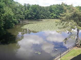 37 Middlesex Cir APT 22, Waltham, MA 02452