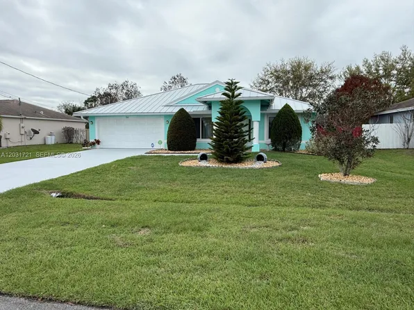 5861 NW Cullom Cir, Port Saint Lucie, FL 34986