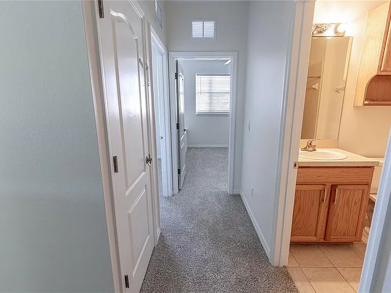 1085 Jonah Dr — Photo 24