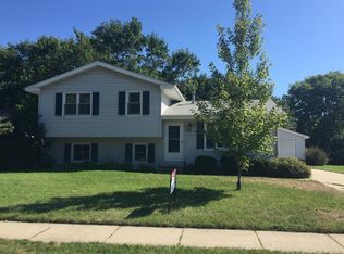 5132 Schubert St, Ames, IA 50014