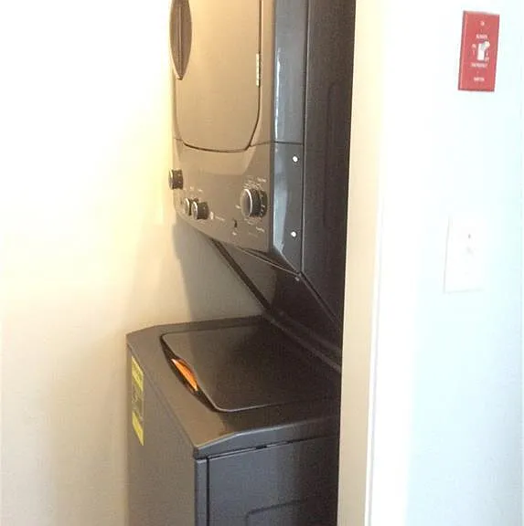 10 Phelps Ln — Photo 17