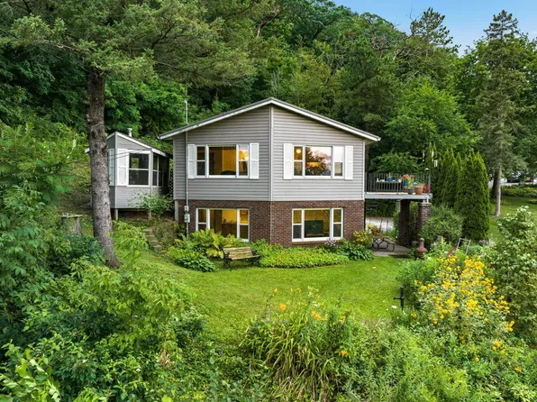 439 E Lake Blvd, Winona, MN 55987