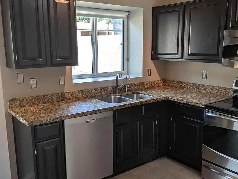 5708 E Angela Dr — Photo 13