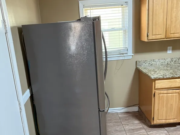 44 Capen St APT 1, Dorchester Center, MA 02124