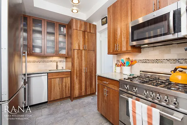 Sold by Keller Williams NYC | media 14