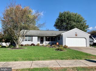 527 Hamsher Ave, Topton, PA