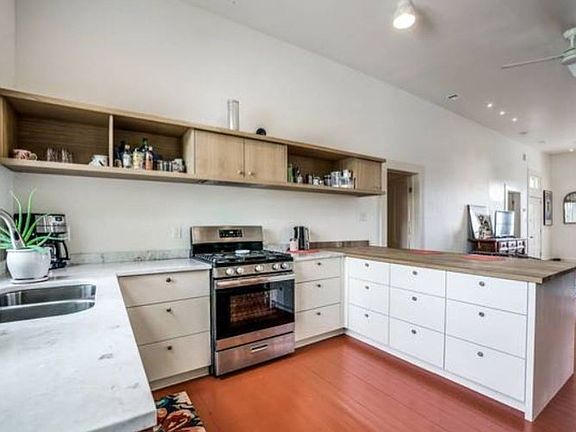 5th image of 113 Leigh St