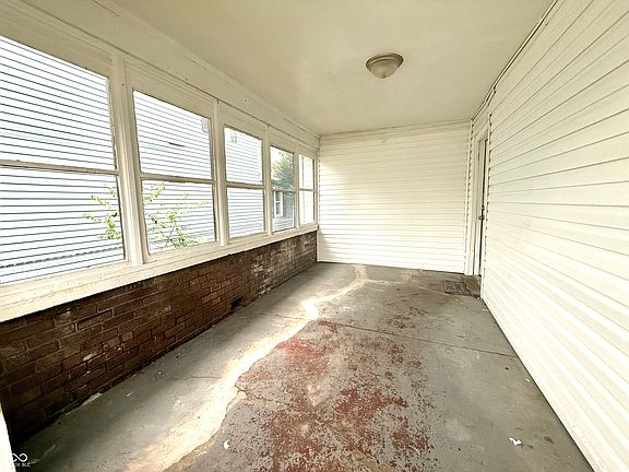 2nd image of 4923 E University Ave