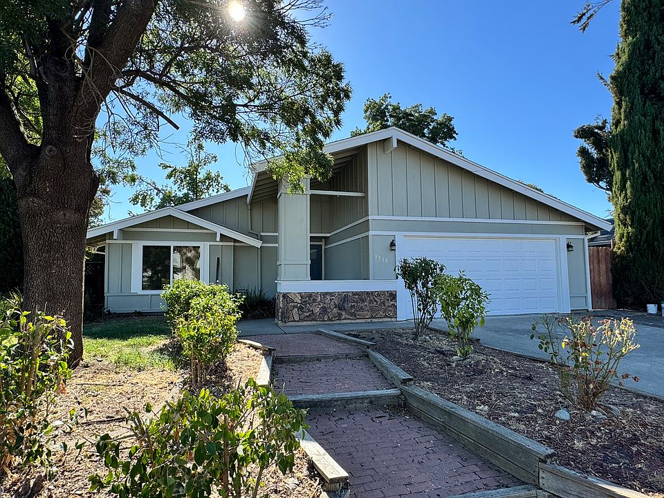 1st image of 3360 Hogarth Dr