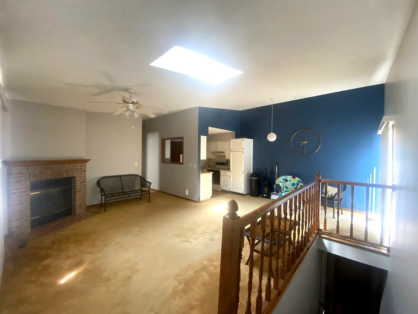 2 bed, 1056 sqft, $1,900 — Photo 2