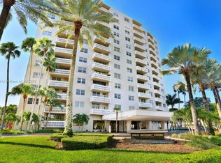 90 Edgewater Dr APT 1122, Coral Gables, FL 33133