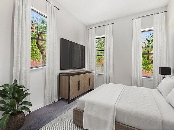5th image of 424 E 115th St APT 3D