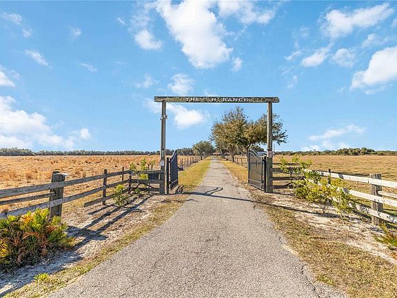 2nd image of 12241 SW Gordon Hay Rd