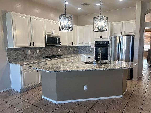 2nd image of 10485 E Kingswood Dr