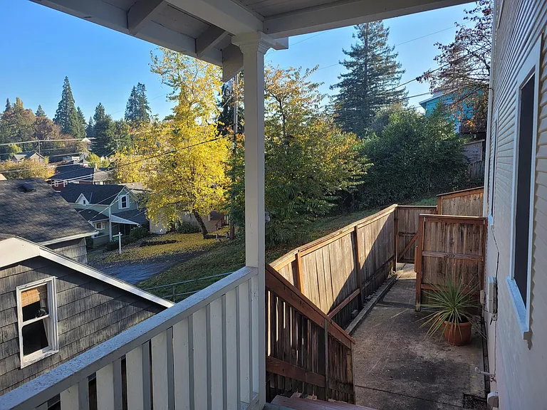 1001 Jefferson St — Photo 24