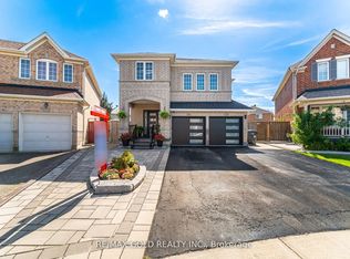 10 Cloverlawn St, Brampton, ON L7A3X5