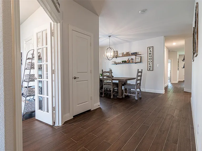 1533 Summit View Ln — Photo 8
