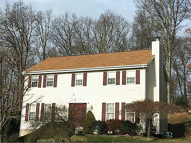 1st image of 131 Bayberry Ln