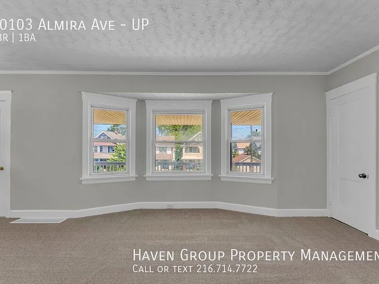 10103 Almira Ave #UP — Photo 4