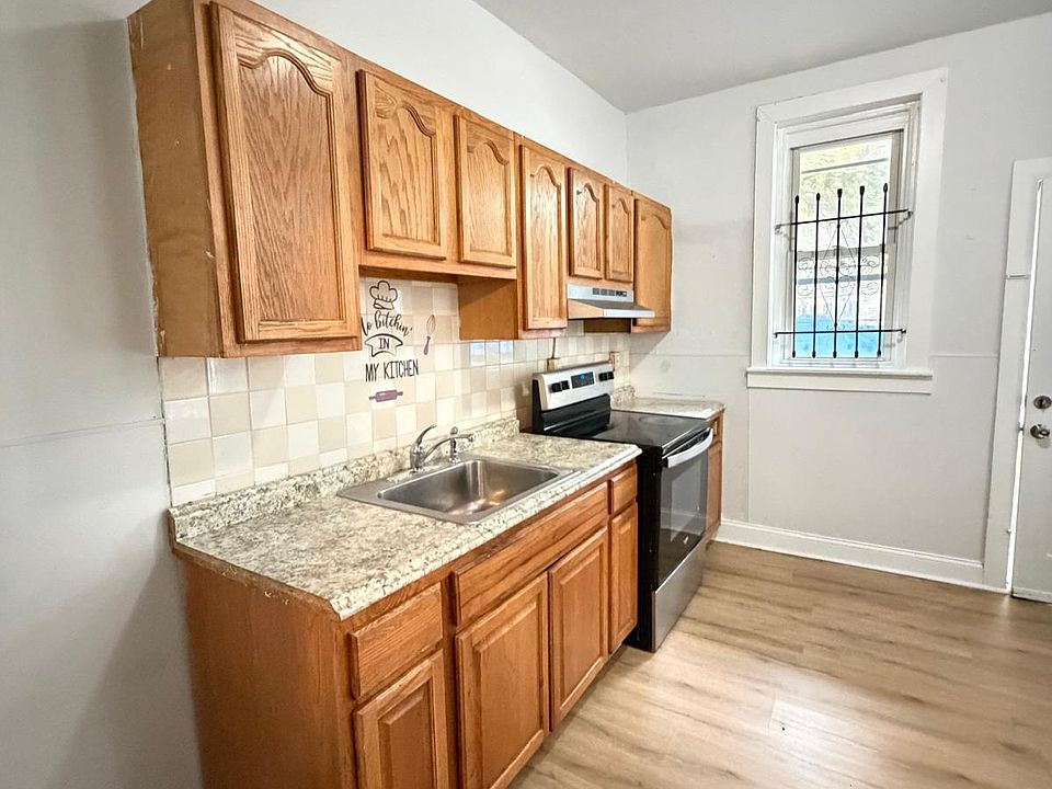 1st image of 3218 Potter St #1