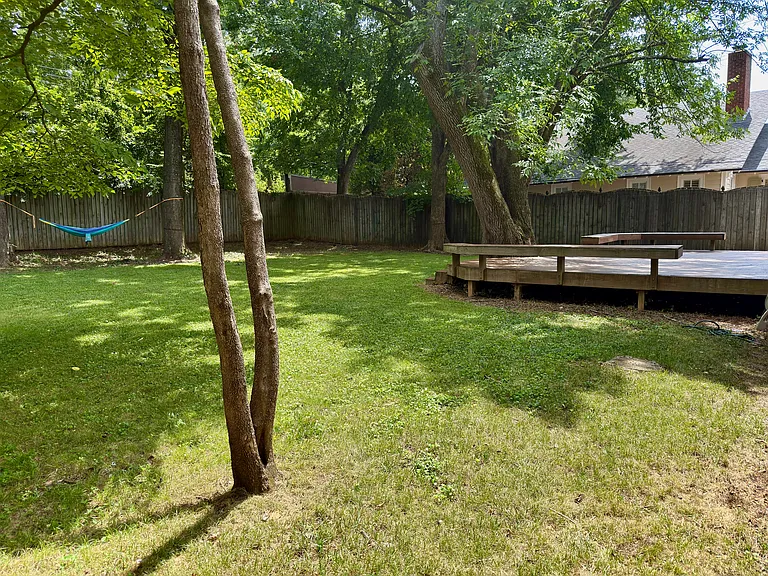 319 Circle Ave — Photo 25