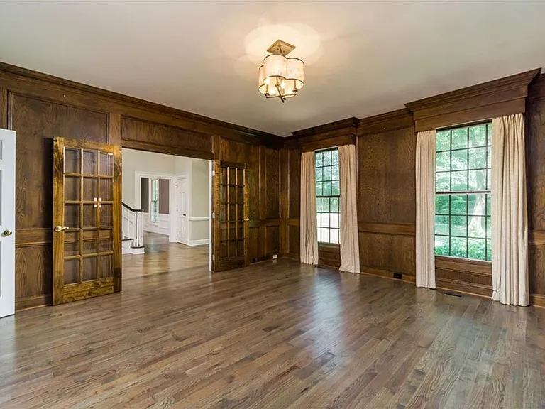 565 River Chase Point — Photo 6