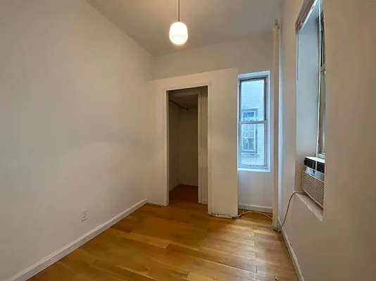 Rented by Village Living Realty | media 4