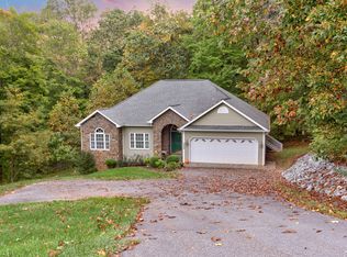 2480 Iron Ridge Rd, Rocky Mount, VA 24151