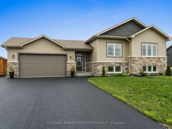 216 Owen Lucas St, McNab/braeside, ON K7S 3G8
