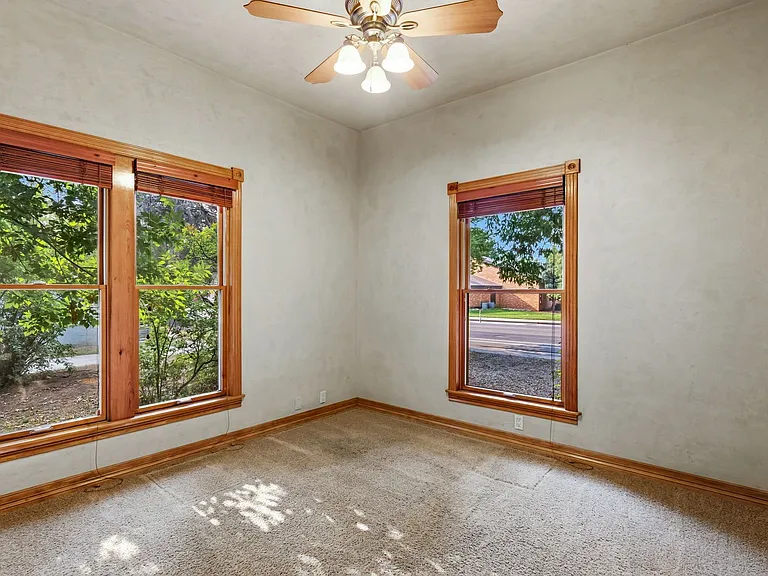1800 W Mulberry St — Photo 16