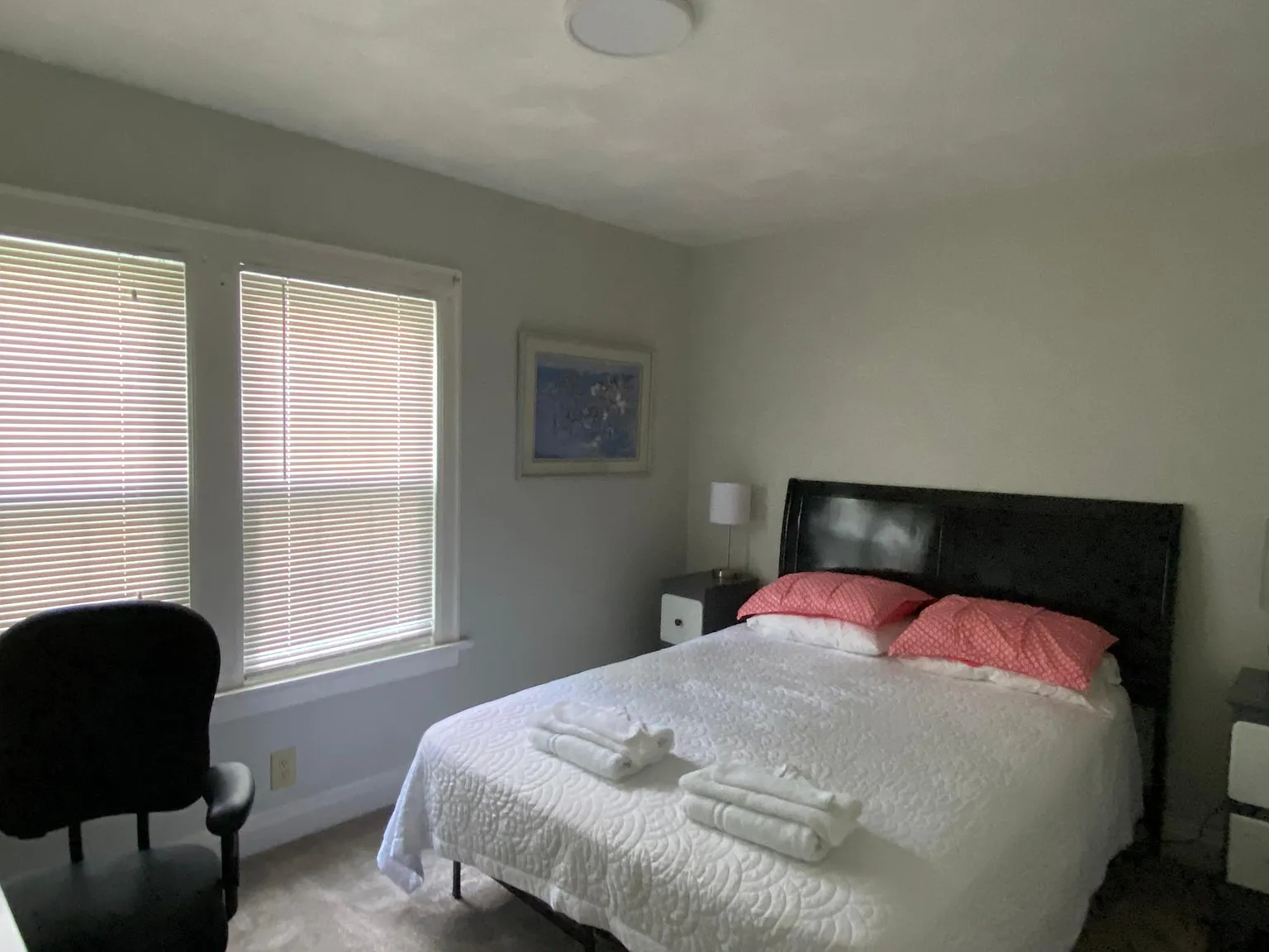 2284 Morton Ave — Photo 3