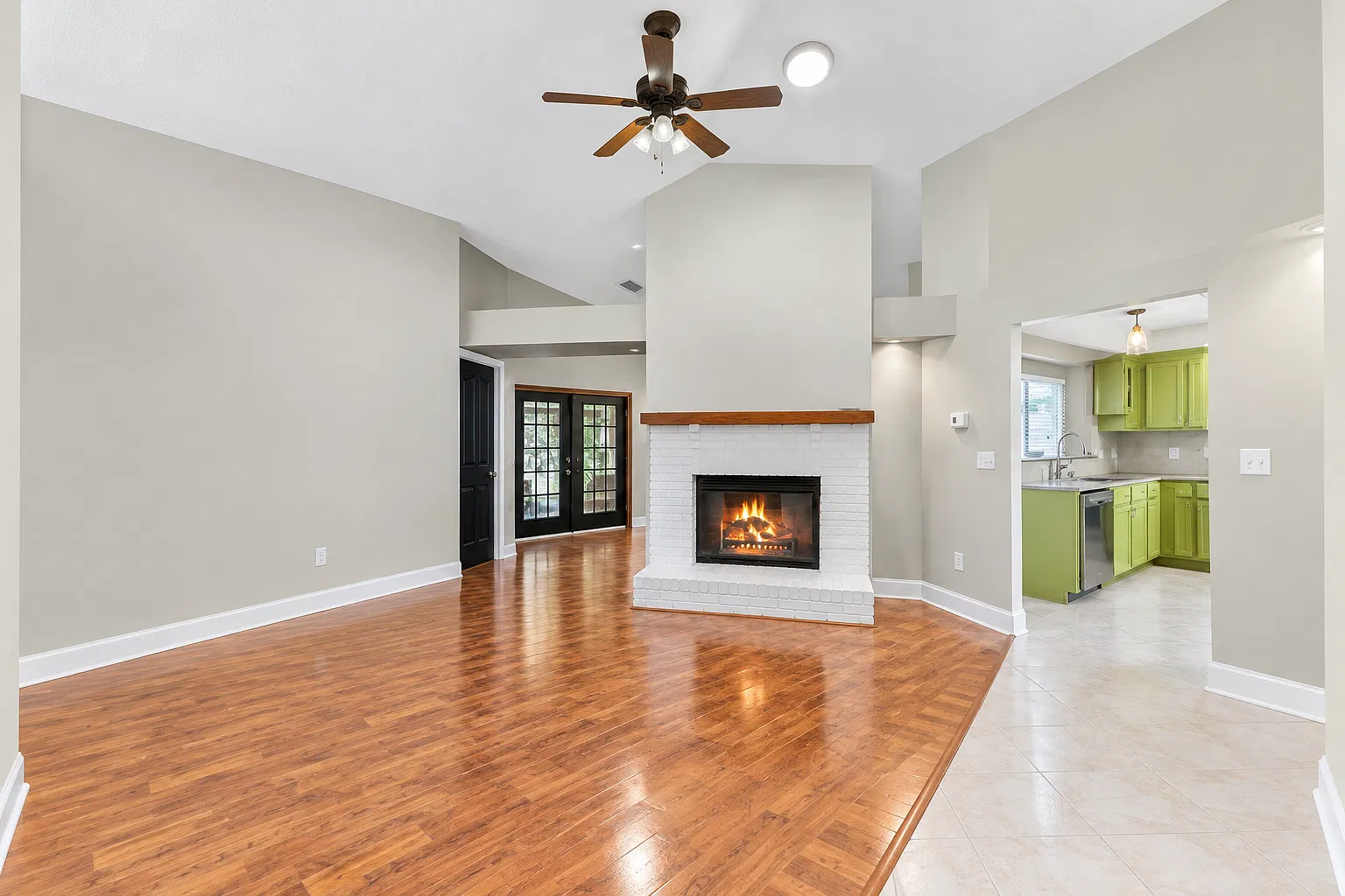 3 bed, 1563 sqft, $2,500 — Photo 3