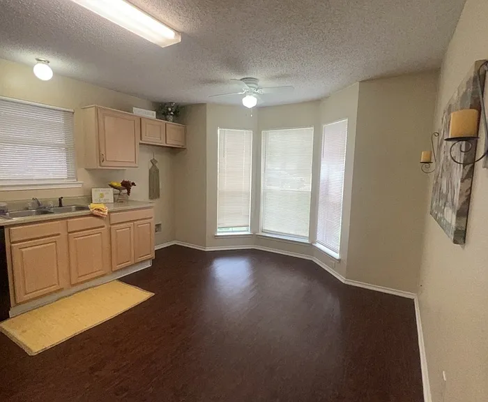 10409 Pleasant Mound Dr — Photo 6