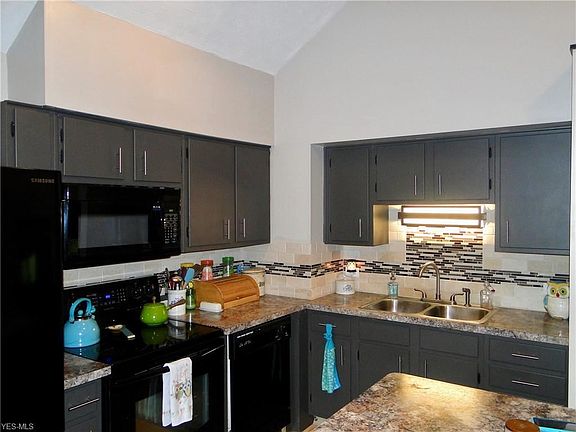4th image of 363 Craggy Creek Dr