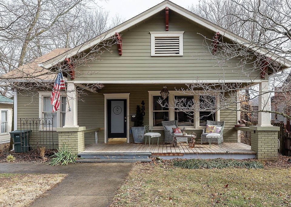 1st image of 430 N Highland Ave