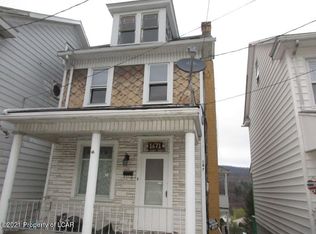 1671 Pulaski Ave, Coal Township, PA