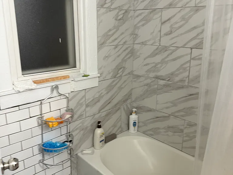 2689 Holmes St #F2 — Photo 10