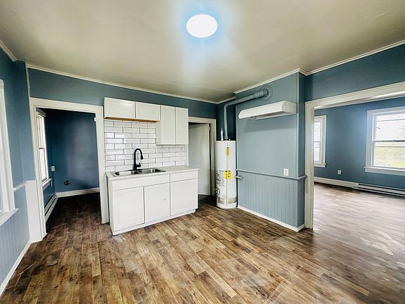 4th image of 44 Congress St APT 2