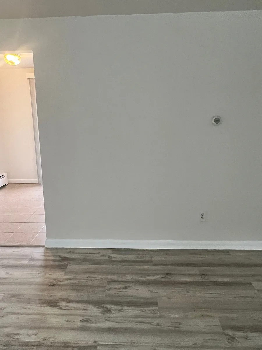 Building Photo - 715 Moore St #1