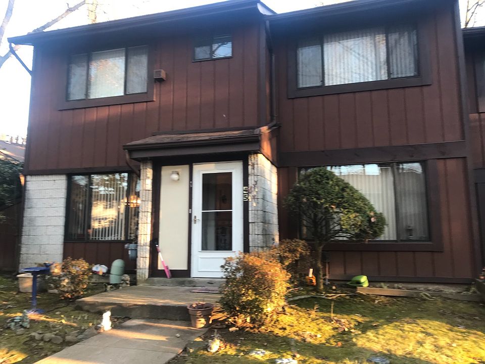 1st image of 45 Belmar Dr W