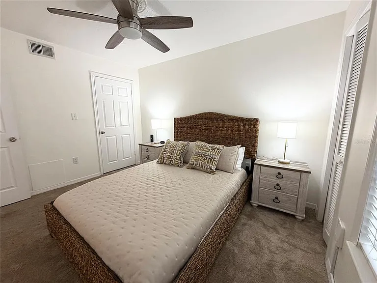 1000 W Horatio St #111 — Photo 13