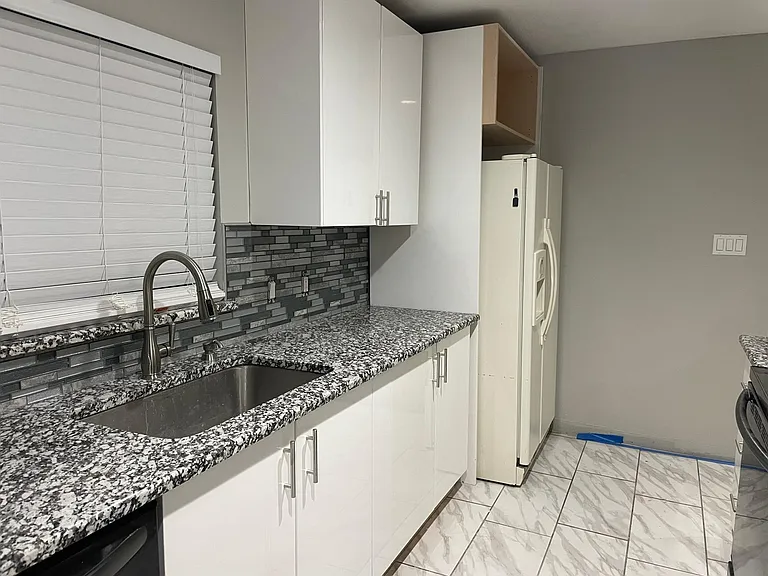 5815 Phoenix Dr #3 — Photo 7